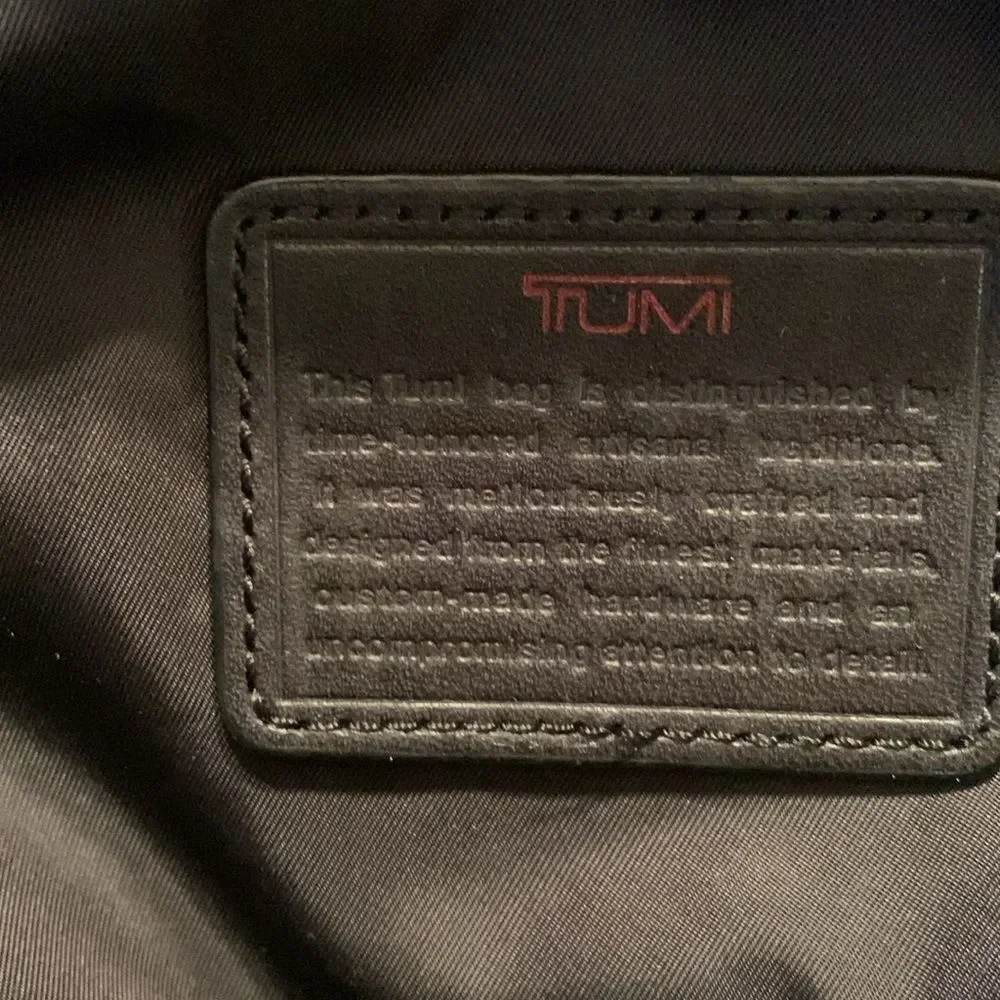 Tumi Virtue Courage Laptop Computer Backpack Navy/Black Leather Trim – Used